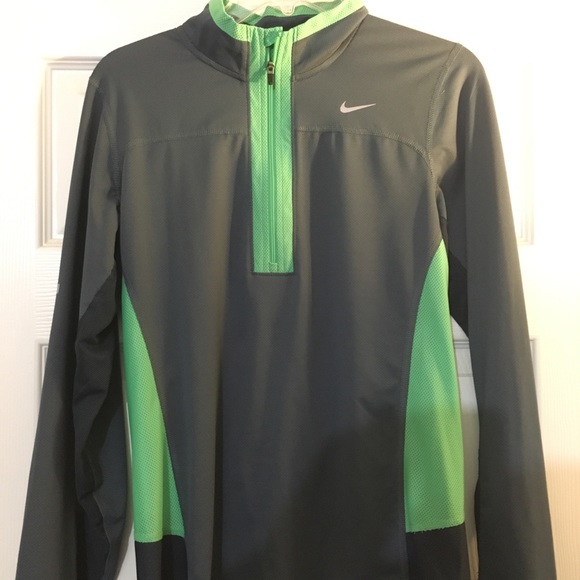 Nike Running Shirt - Picture 1 of 3